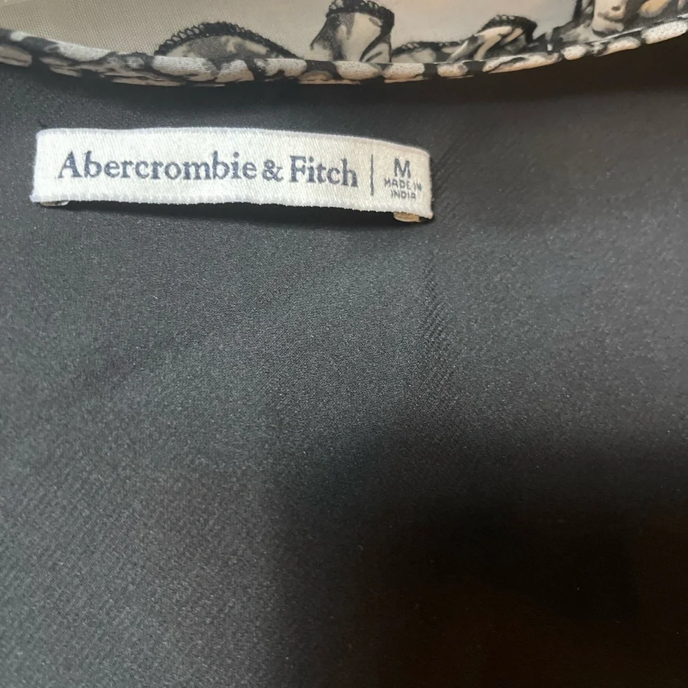 Abercrombie & Fitch Black Floral Long Sleeve Dress - Picture 9 of 9